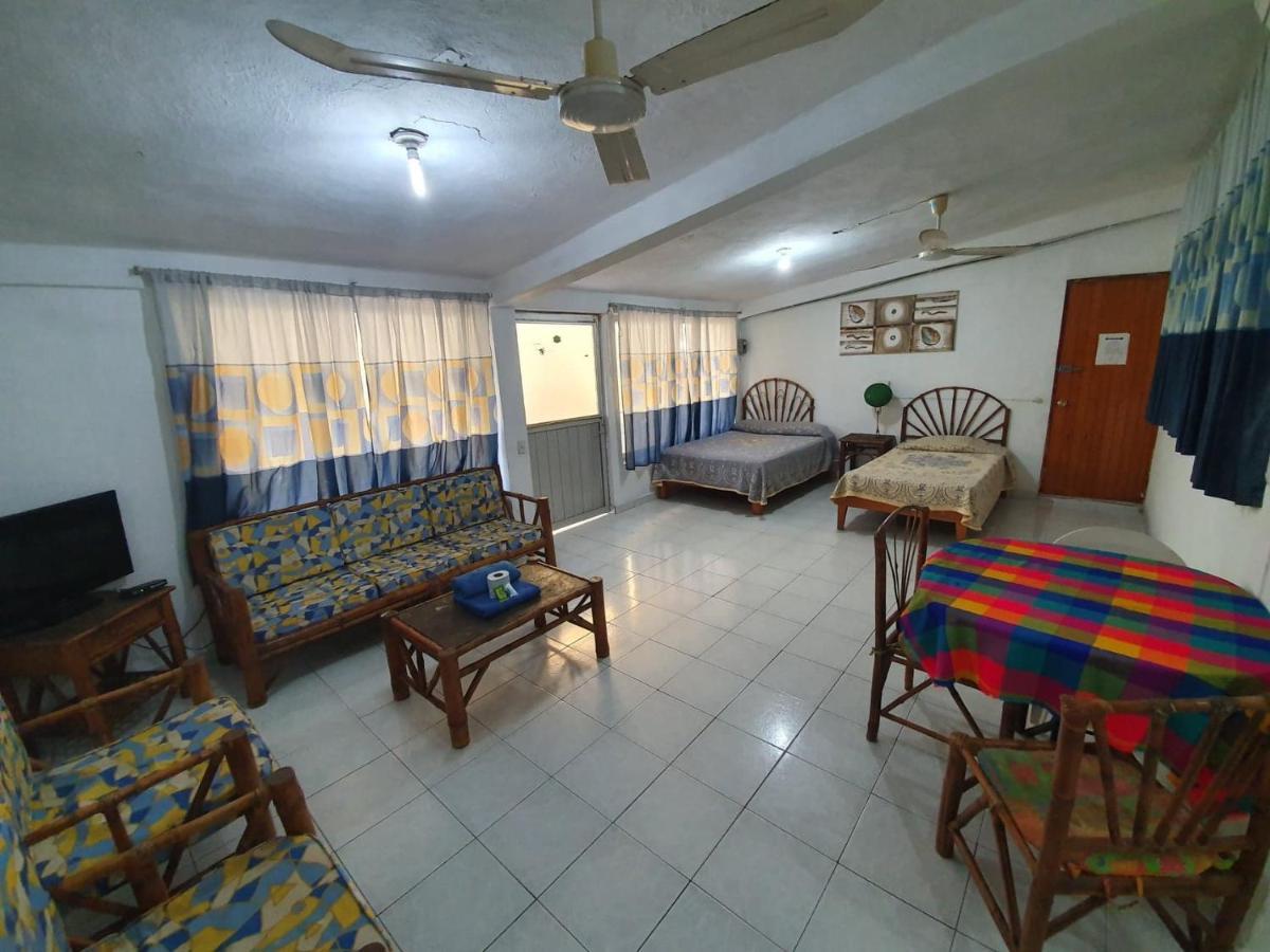 Hotel Amueblados Gaby Zihuatanejo Dış mekan fotoğraf